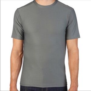 Men’s  ExOfficio t-shirt L
